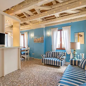  Apartment Friari Suite-luxury Apt. Close To Rialto Bridge Italy